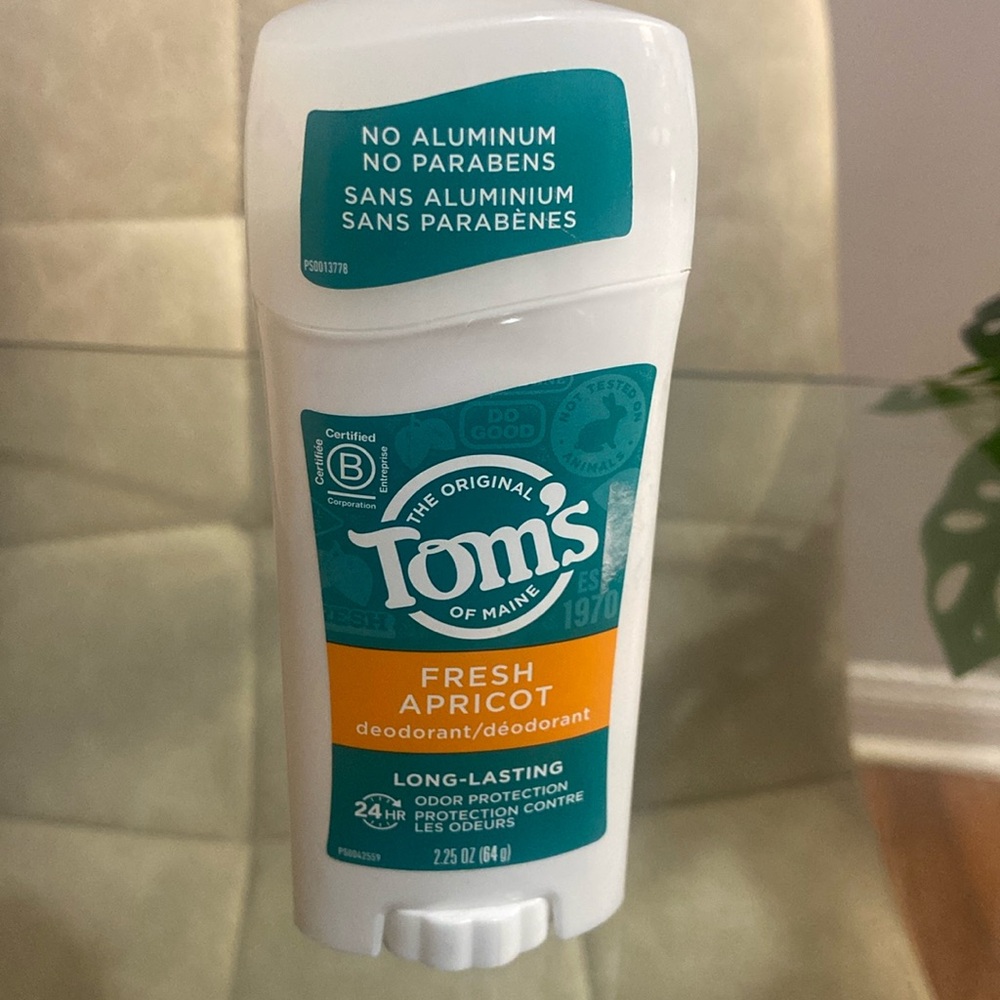 Tom’s of Maine deodorant fresh apricot